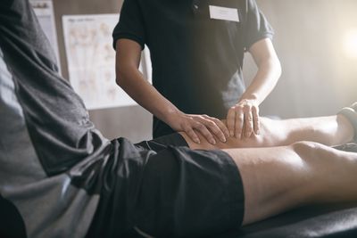 thigh massage